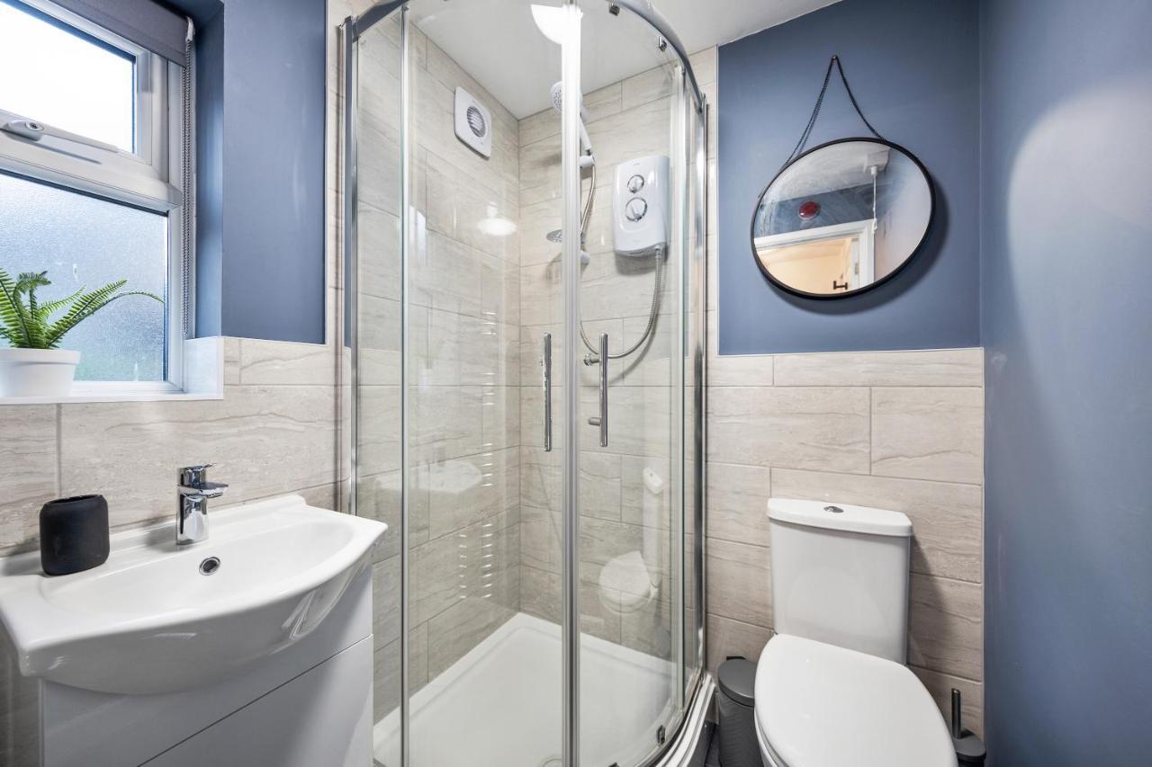 7 Bedroom House Ensuite Rooms, Fully Equipped Kitchen, Free Wifi, Tvs In All Rooms City Centre Close To A46 Inspire Homes Coventry Buitenkant foto