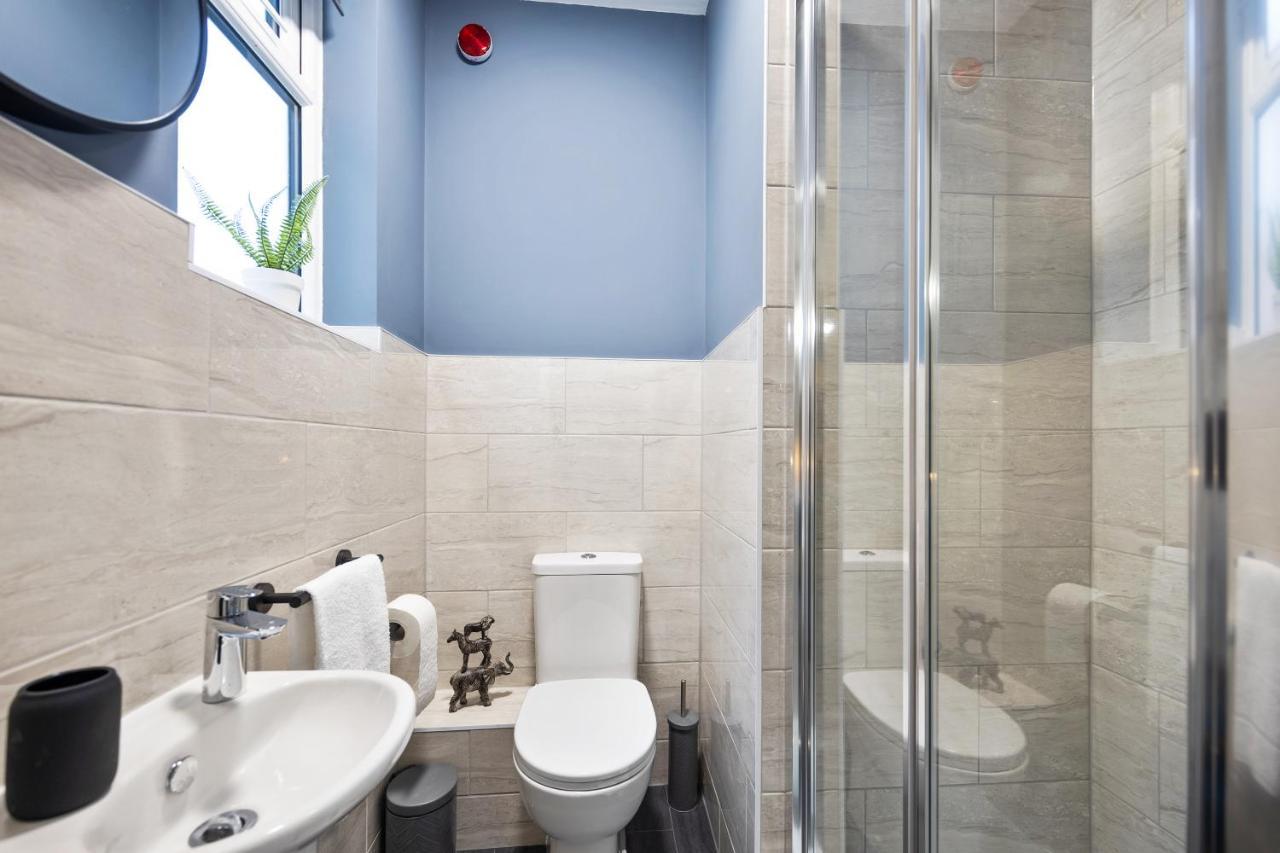 7 Bedroom House Ensuite Rooms, Fully Equipped Kitchen, Free Wifi, Tvs In All Rooms City Centre Close To A46 Inspire Homes Coventry Buitenkant foto